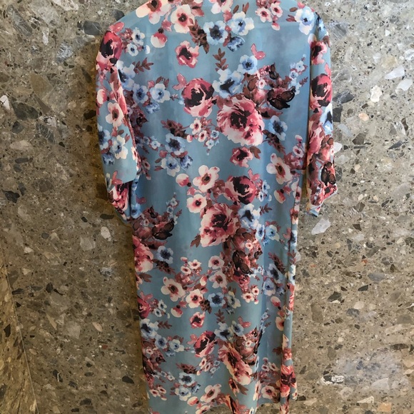 Blue and Pink Floral Open Sweater - Picture 5 of 8